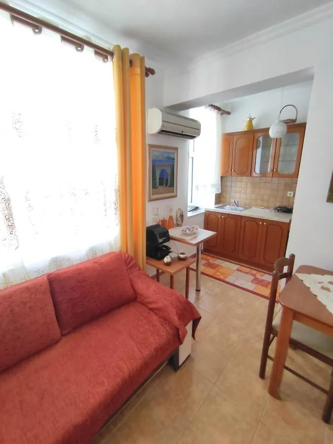 Rias Apartment Sarandë